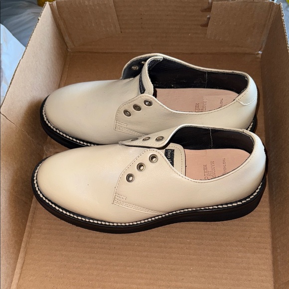 Men\'s Tan Leather Oxfords